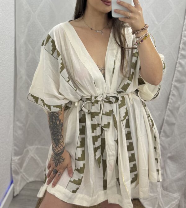 KIMONO